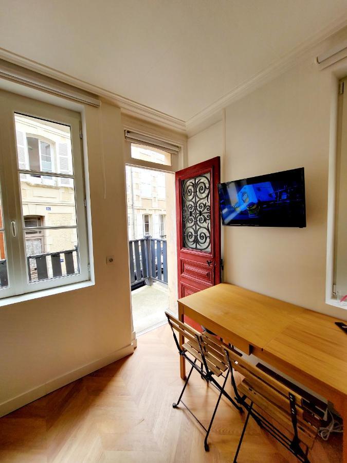 Studio Jeannette Avec Balcon Et Juste A 130 Metres Plage ! Plein Centre ! Wifi - Draps Serviettes Inclus ! Трувил сюр Мер Екстериор снимка